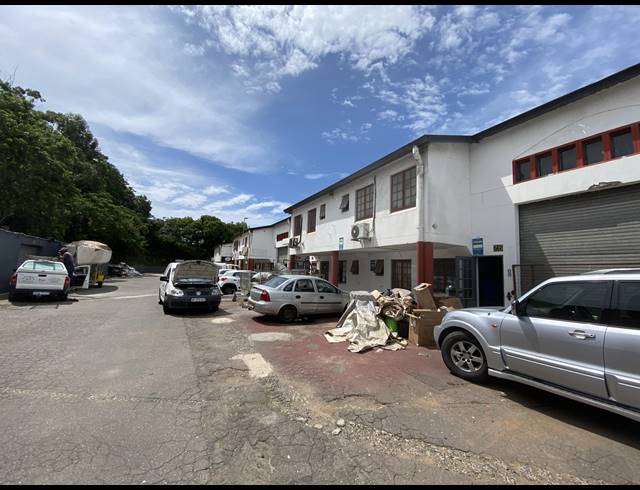 160M² WAREHOUSE TO LET IN GLEN ANIL